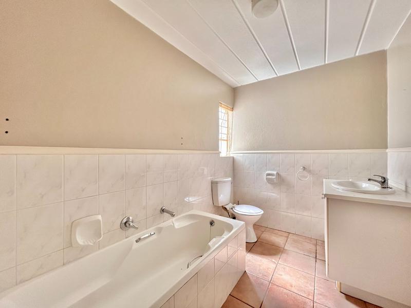 3 Bedroom Property for Sale in Caribbean Beach Club North West